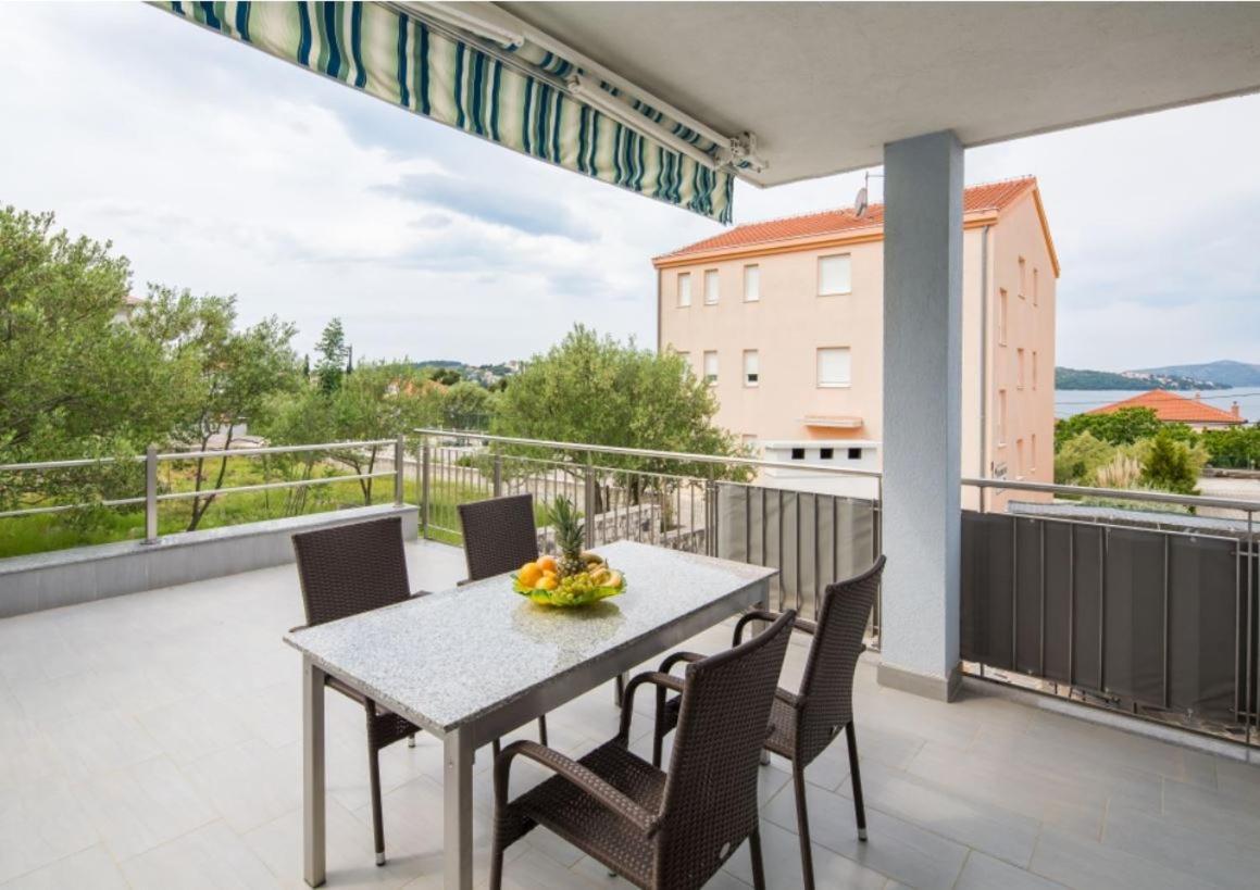 Villa Kristina Trogir Exteriör bild